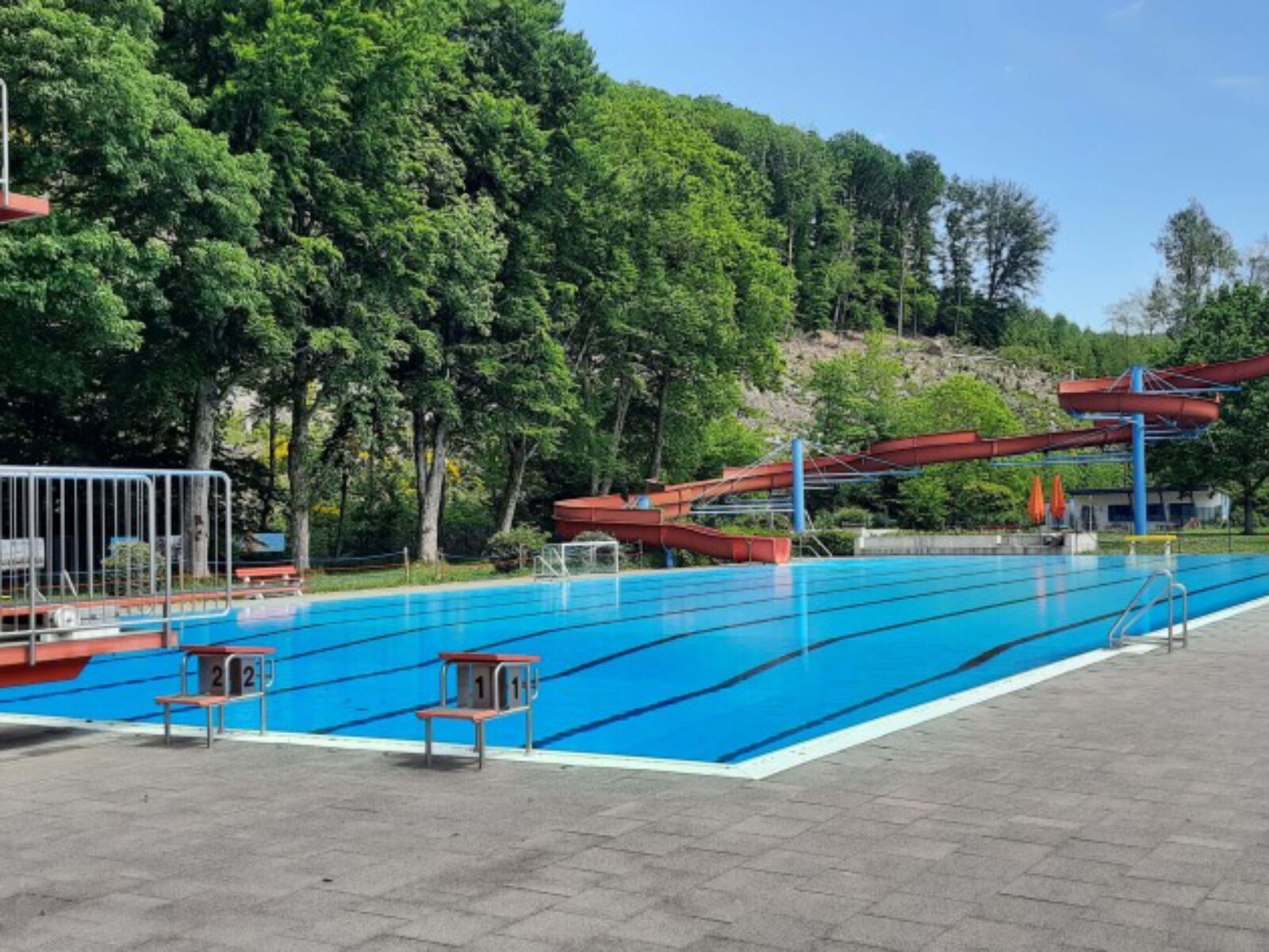 Support for the outdoor swimming pool in Bergneustadt (1026) | Main