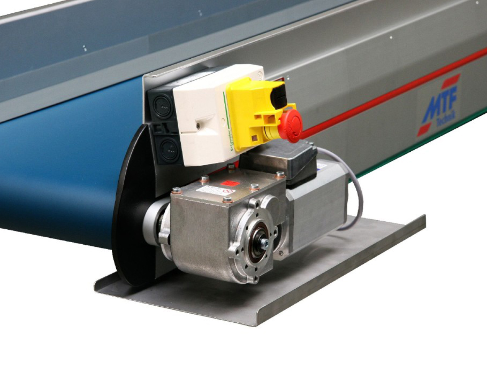 Smooth body motor